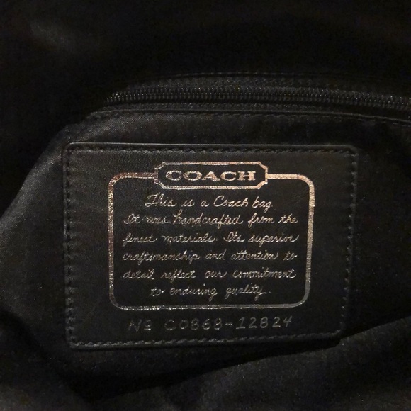 Coach Signature Chelsea Shoulder Bag - Picture 6 of 6